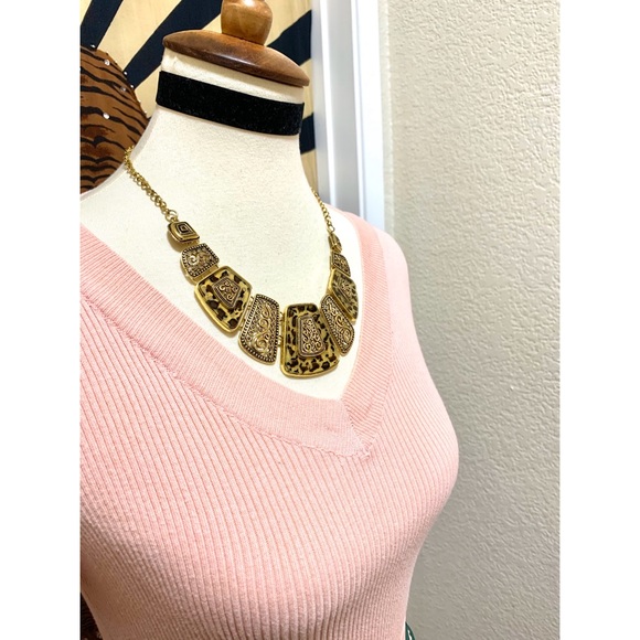 🌈 Stylish leopard deco necklace - Picture 2 of 5